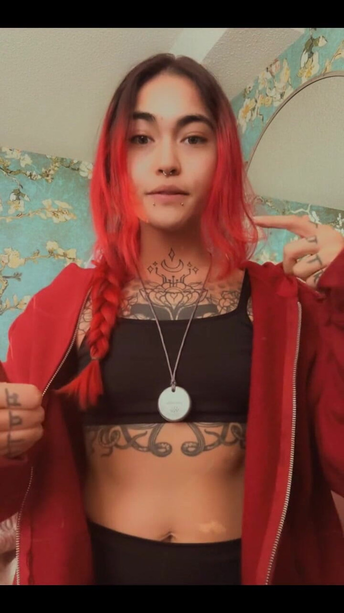 lilRavenFox: Chúng ta sống ngoài này