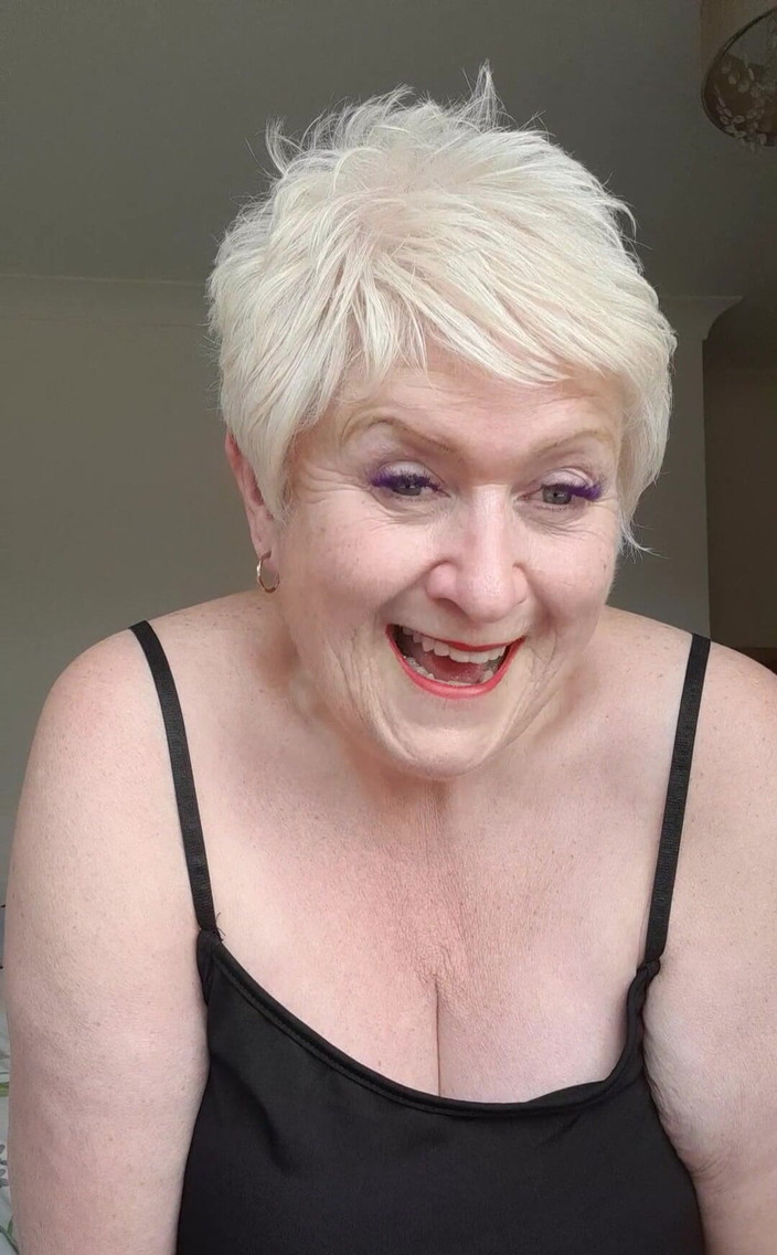 Uk Joolz: Hola chicos