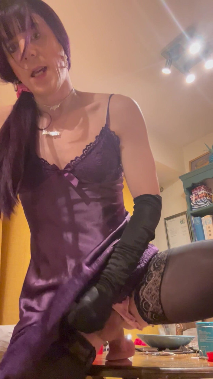 Jessica silk: Джесс Шовк катається на ділдо