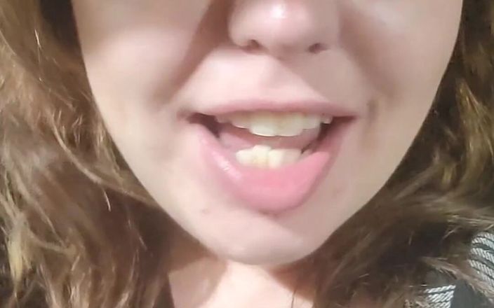 KinkyKatie: 글쎄, 어젯밤은 확실히 이상했다 ... 하지만 이 유니콘 생활은 생각보다 힘들어 나가서 새로운 친구를 사귀는 것이 좋았다.