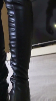 호감 짓밟는 분위기에서 지루한 브래트! 파괴는 우리의 삶입니다!