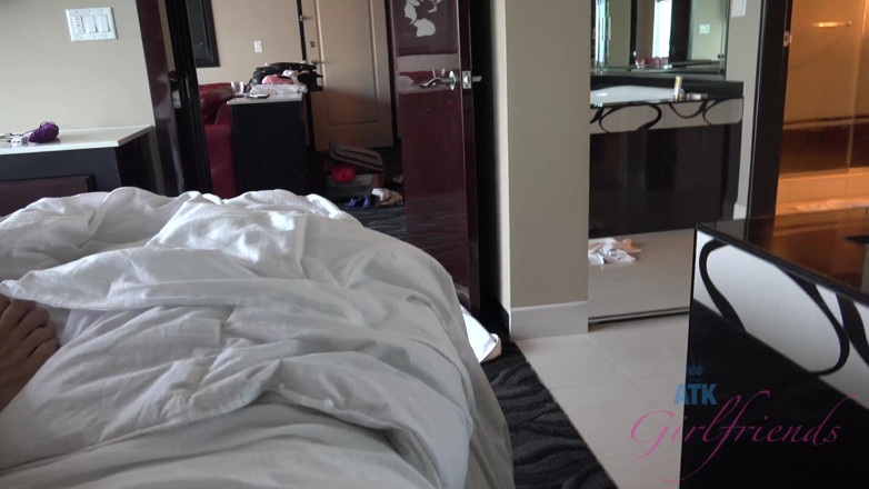 ATK Fans (Girlfriends): Virtual vacation Las Vegas with Sami Parker 3/3