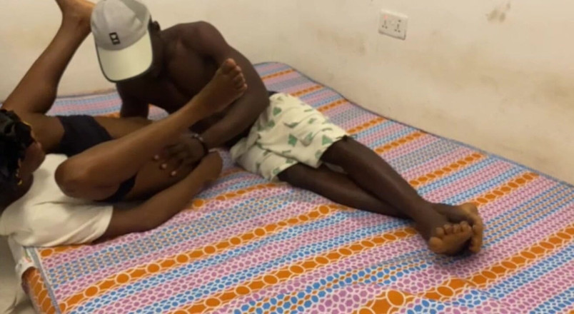 Seggzdotcum: Đụ giật gân chúng tôi yêu