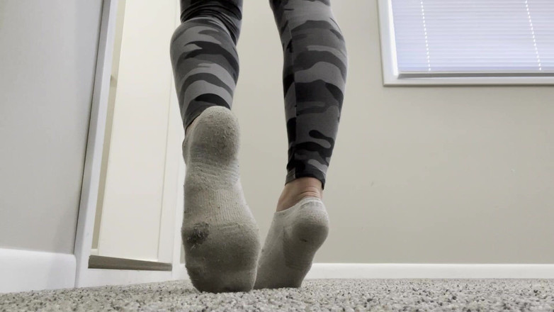 footivities: Kaus kaki kotor di wajahmu - fetish kaus kaki pov