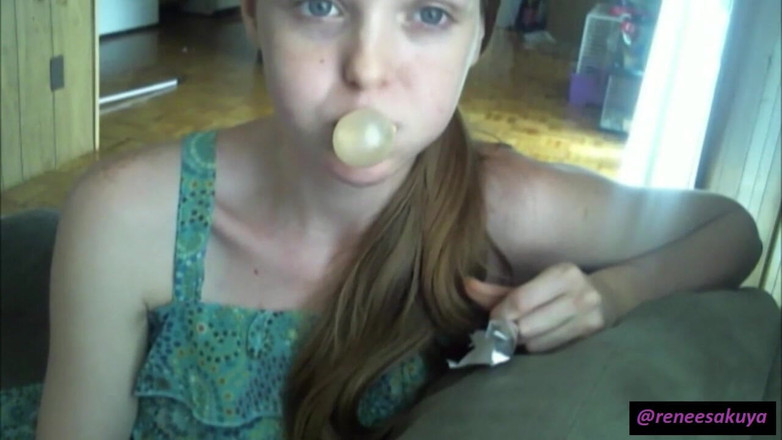 Renee Sakuya: Разозлиться на круглую резинку