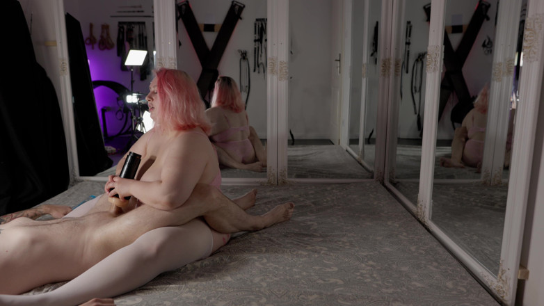 Alec Hardy: Ordeñado con sextoys