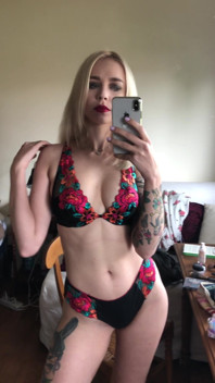 So Beautiful Lingerie