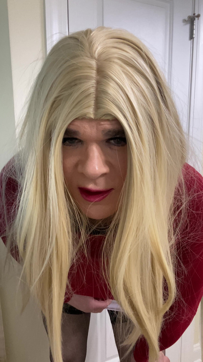 MadisonCD2025: 黒い太ももハイストッキングとヒールを履いたMILFクロスドレッサーのトーク