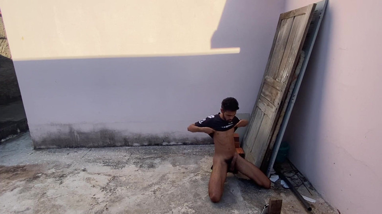 Leandro e Asafe: Дрочить на вулиці будинку