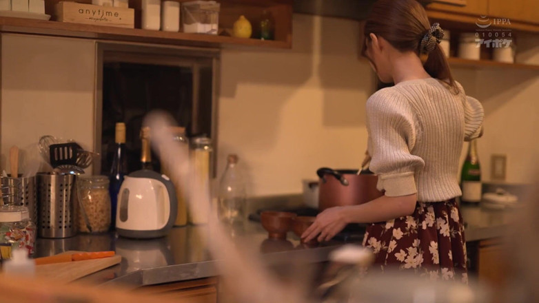 Smooth Time: Beautiful Esthetician at a Home Salon - Ravished by the Ugly...