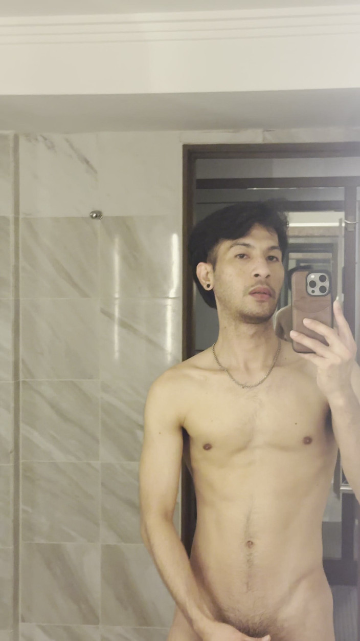 BigMacDriller: Il grande cazzo di un giovane gay