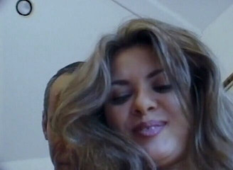 Latin Bang: Tlustá latinská dívka šuká tři ptáky