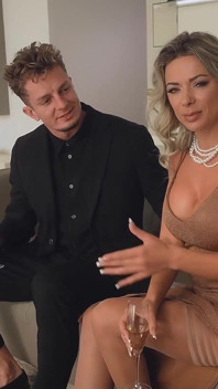 Anal Fucking MMF Theesome with Blonde Busty MILF Shalina Devine