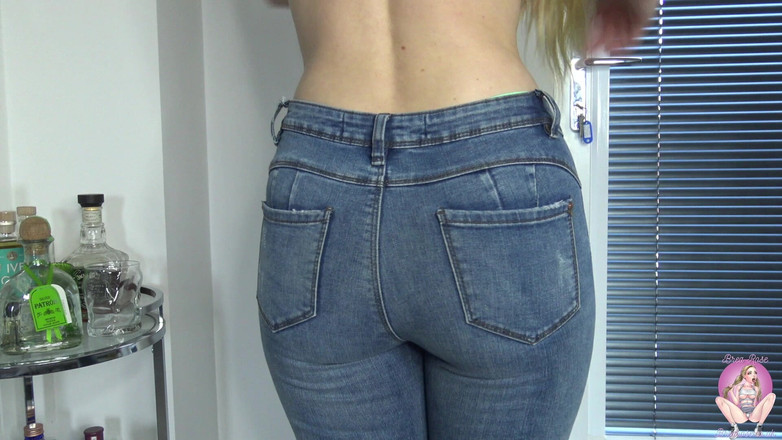 Brea Rose: Perizoma in jeans