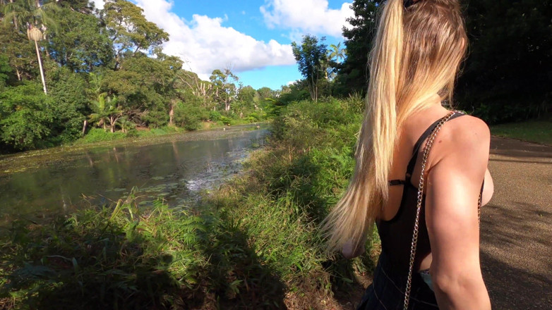 Secret Crush: SecretCrush4K - Risky flashing, anal, squirting &amp; blowjob in park