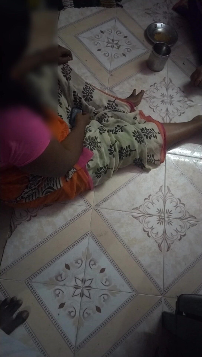 Benita sweety: Moster skjuter vattenpump