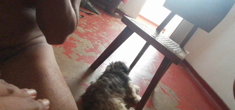 Tina Baby: Madrasta tem algumas necessidades em casa sozinha