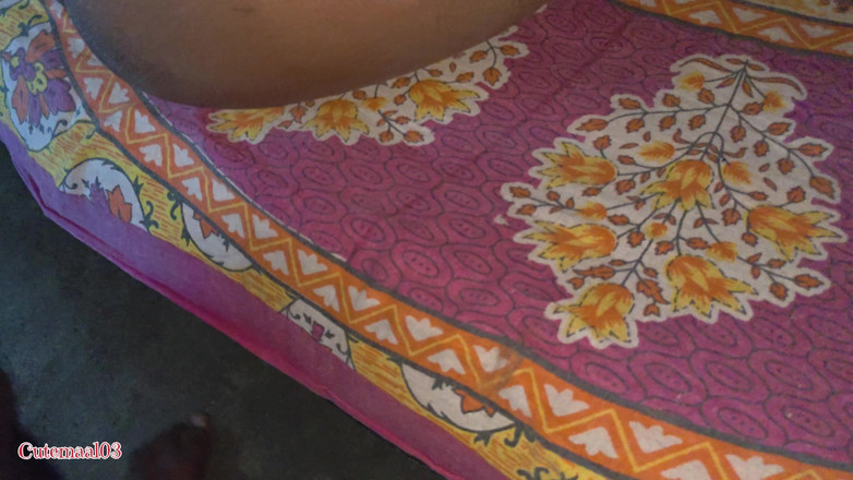 Cutegf: La atractiva esposa de un amigo chupando duro