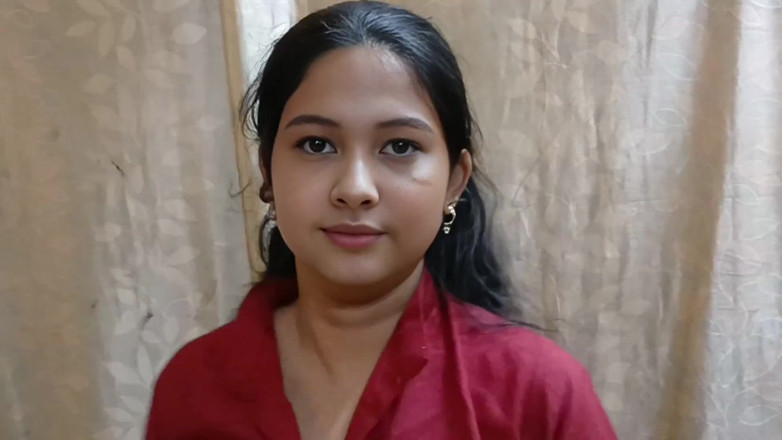 Apple Porn: First Time Desi Beautiful with Stranger From Outdoor