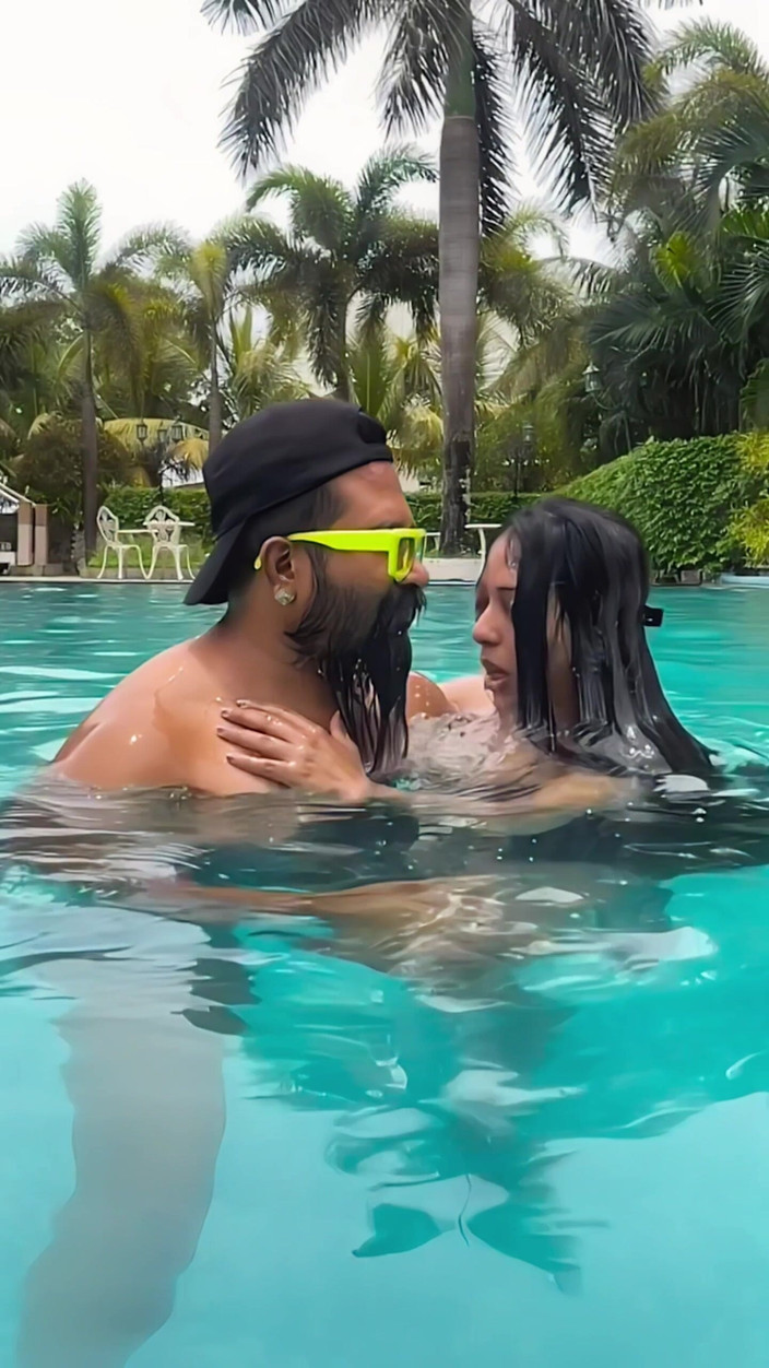 raunchy_couple: Jus dojení mých hereček