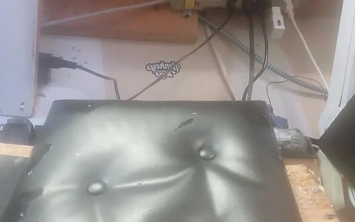 Lb13702: Garrafa na minha bunda