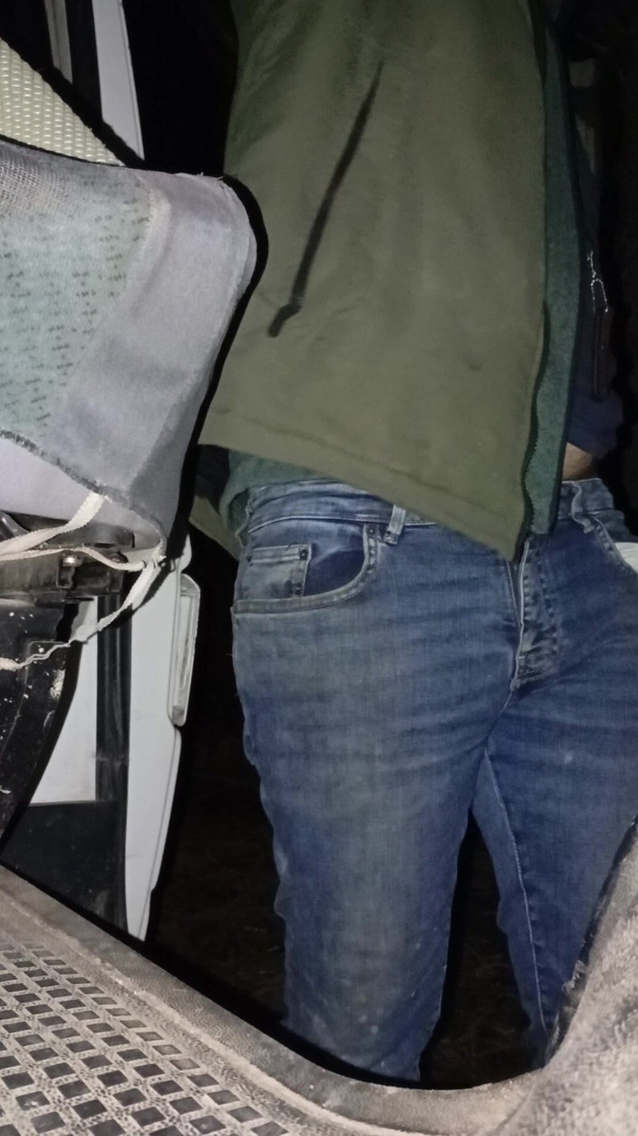 Pedropauteso: Strip auf der Straße