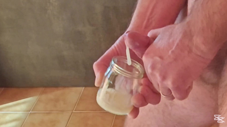 Cicci77: Cicci77は、彼のファンの2人のための02/25バッチの精子の収集を続けています。