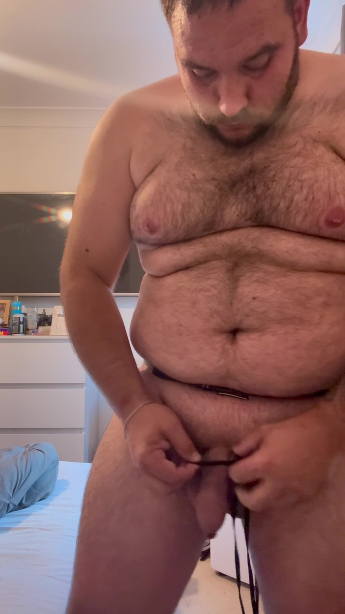 Shaun Cbt: 衣服下的鸡巴和球束缚