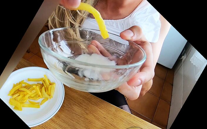 Ane Get Horny: Cum Gourmet - शुक्राणु के साथ फ्रेंच फ्राइज़