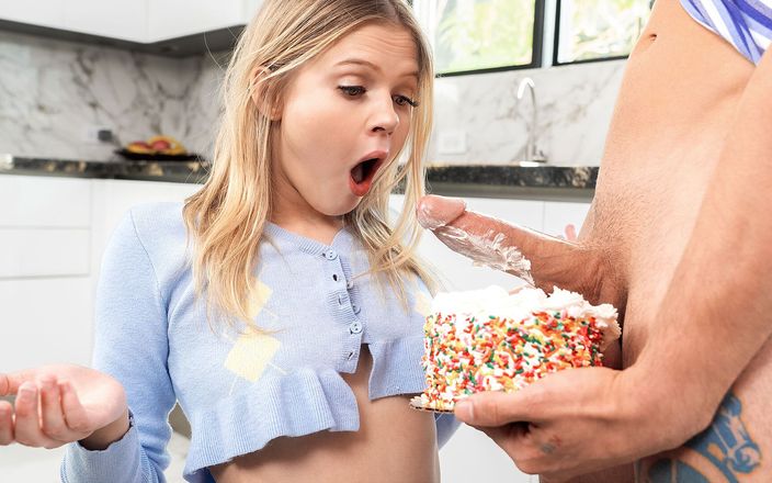 OopsFamily: Wielki kutas Stepbro jest lepszy niż ciasto dla mokrej cipki...