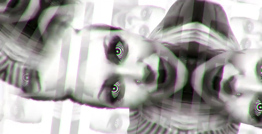 Goddess Misha Goldy: 경고!!! 위험한 동영상에는 심박수를 가속화하고 현기증을 유발할 수 있는 재료가 포함되어 있습니다!