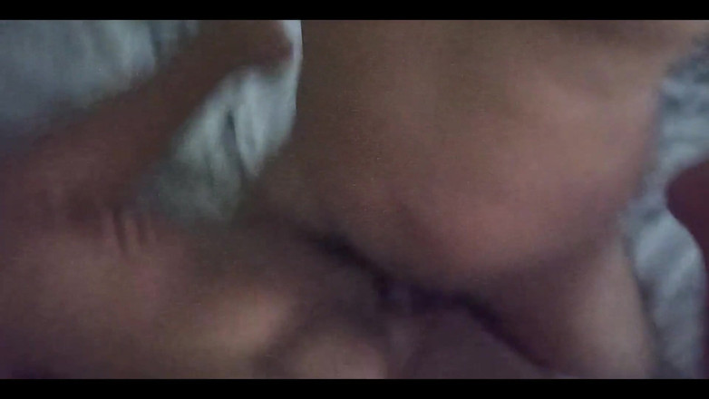 Karmicoxv: Sexo amateur casero con una gordita que tiene un coño...