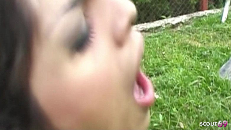 Shemale TS Collection: Латина ледібой Фабіана відтрахана анально під час кастингу на відкритому повітрі