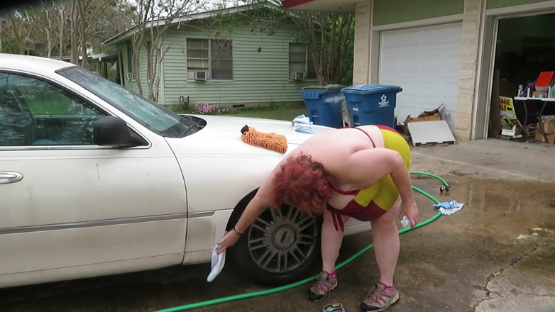 BBW nurse Vicki adventures with friends: Car wash in and out of my iron man bikini...