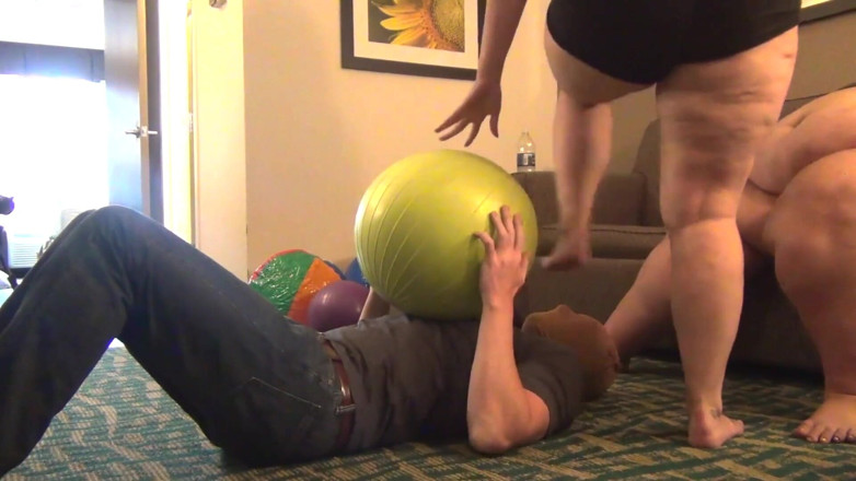 Full Weight Productions: Avery & April Pop balls & lungs