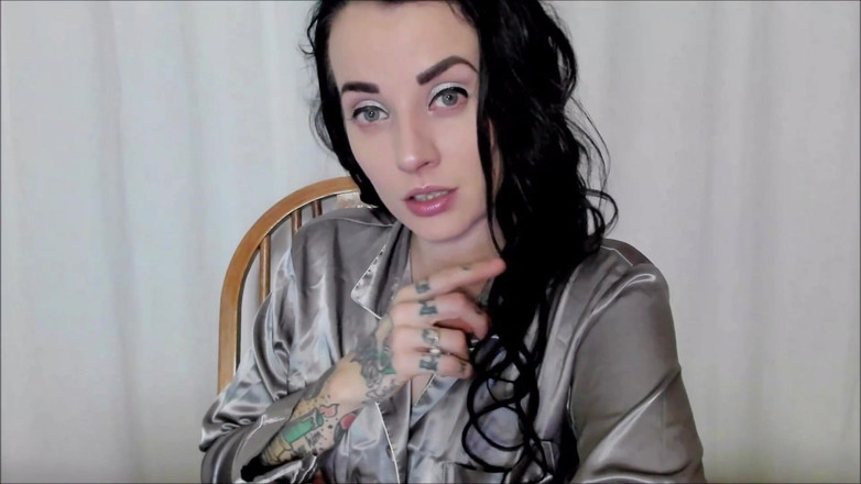 Miss Morticia: Cosa vuole la dea