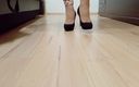 High Heels Kingdom: Crossdresser Walks în Black Suede Sexy Subliniat Toe Platforma de tocuri...