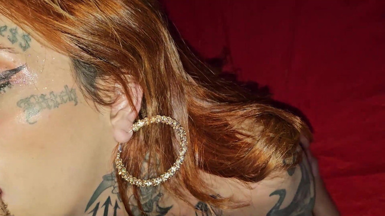 Isa Lawrence: Merayu wanita cantik yang ada di video game untuk bermain...