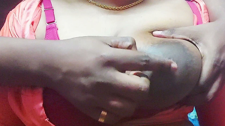 Desi Mohini: Vesnická desi sexy holka učitelka má sex doma