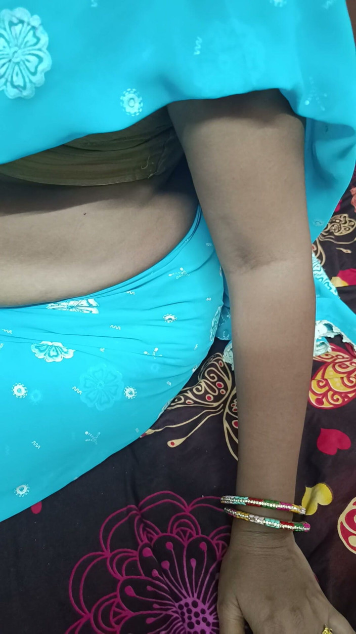 Desigirlsiri: Dì Ấn Độ làm tình với chủ nhà để trả tiền thuê âm thanh...