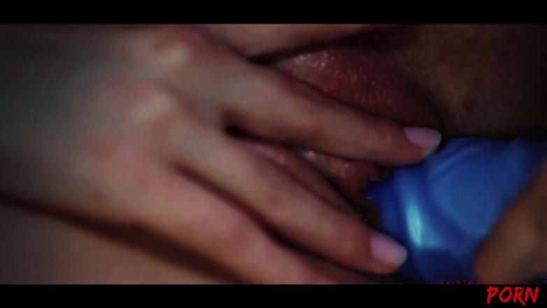 SaintPorn: Kate Se Régale Sexuellement Des Désirs De Blue Angel