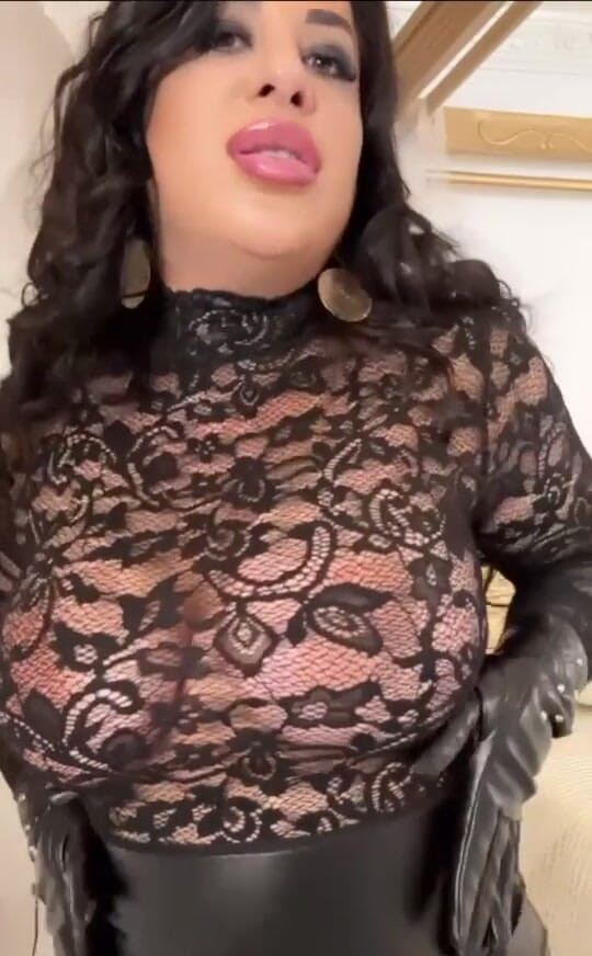 LadyAyse5: 내 자지를 빠는 걸 좋아해