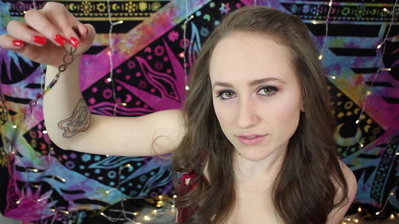 Lizzie Love: Jesteś pod moim zaklęciem findom
