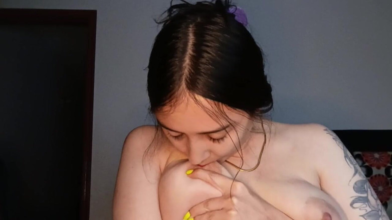 Golden domme: Sensuell rökning - Full HD 1080p mp4