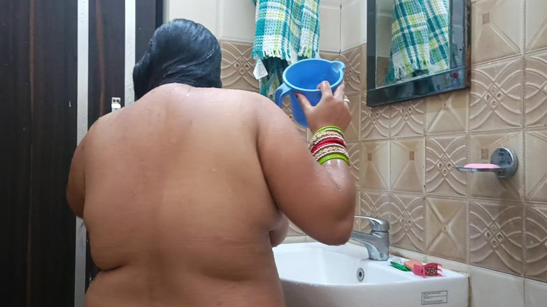 Catchybusty: Badrum dusch förspel vill gå med