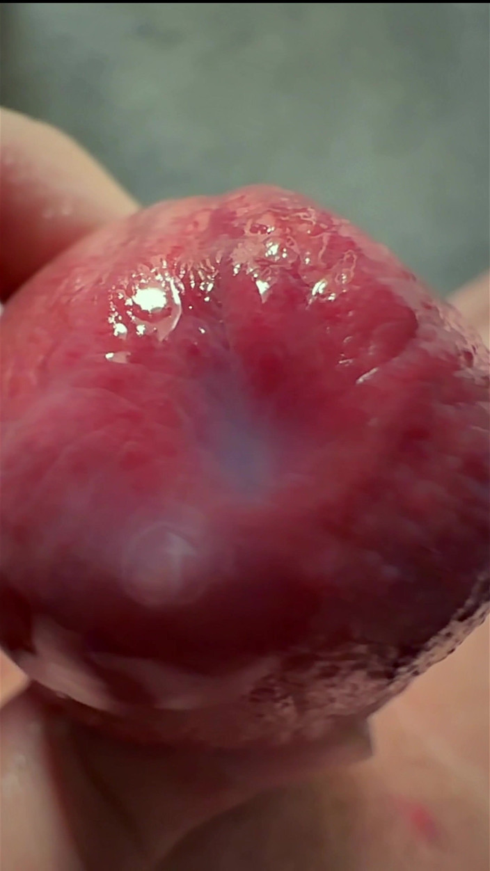 NakedFoxx: マクロ射精ショット。ウルトラクローズアップ射精