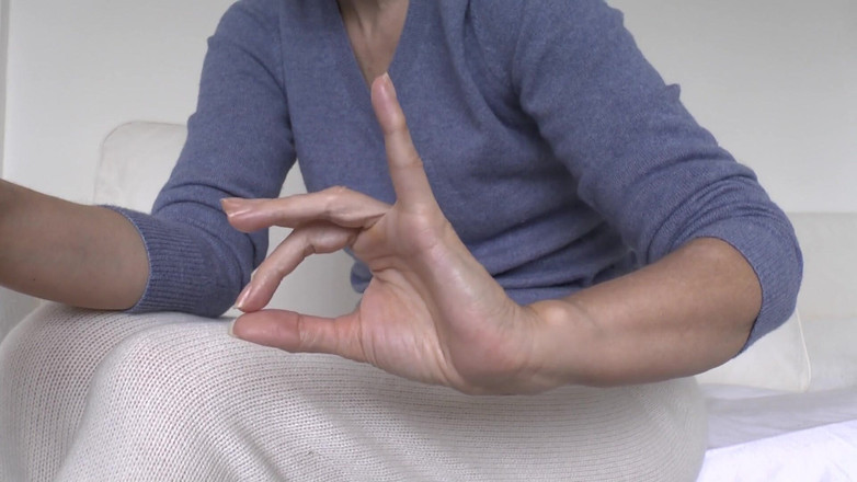 Lady Victoria Valente: Lady Victoria Valente - Pakaian tunai, tangan cantik, jari pendek, rakaman...