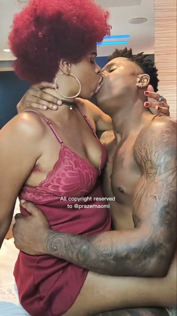 Prazer Naomi: 激しくキス、唾を吐き、たくさんのよだれを垂らす