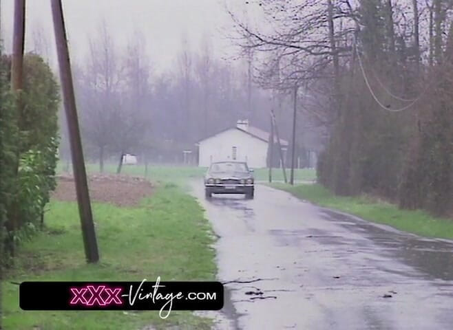 XXX-Vintage: Analsex mit einem vollbusigen blonden schätzchen