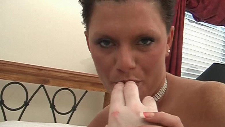 Oldschool X: MILF Sucks Cock Deep and Takes Thick Facial